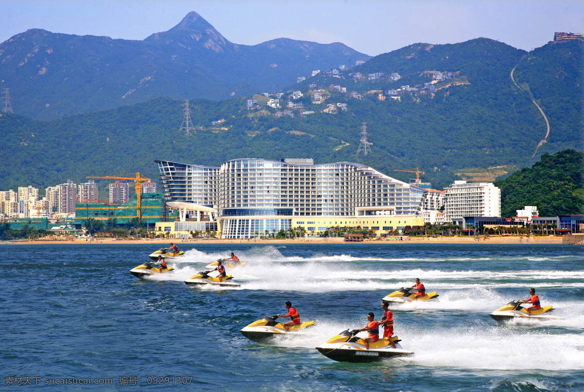别墅 玻璃幕墙 大海 公路 海滨 黄色 竞赛 酒店 梅沙 快艇 梅沙快艇 深圳 小梅沙 沙滩 游艇 水上运动 浪花 夏天 摩托艇 东部 华侨城 信号塔 山岭 小路 救生衣 吊塔 蓝色海洋 人文景观 旅游摄影 风景 生活 旅游餐饮