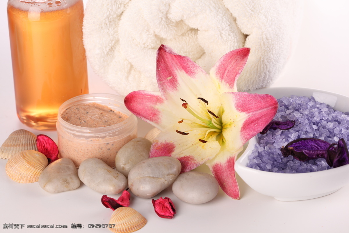 spa 百合花 贝壳 粉底 护肤 护理 花瓣 花朵 美容 美容spa 蜡烛 香薰 化妆 浴盐 洗刷 淋浴用品 沐浴球 精油 休闲 水疗 舒压 瘦身 水疗美容 排毒 化妆品 按摩石 磁石 晶体 小石 石头 浴巾 毛巾 娱乐休闲 家居生活 生活百科 风景 生活 旅游餐饮