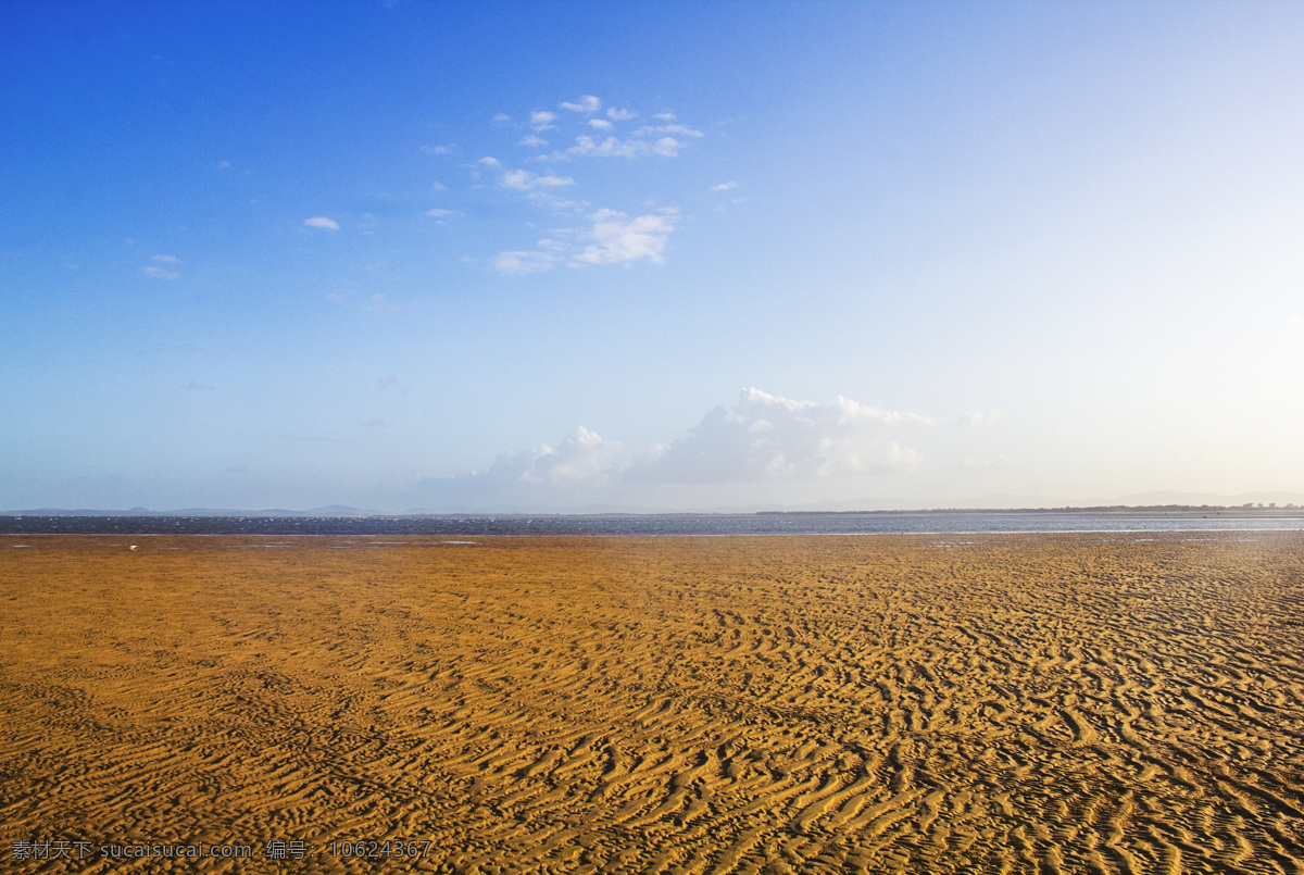 布满 沟壑 海边 沙滩 蓝天 粗犷 澳洲 视觉 豪放 千库原创