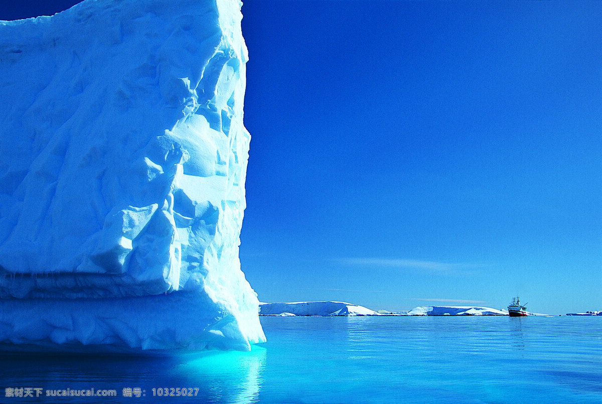 冰山 海水 蓝天 海洋 天空 北极 南极 自然景观 自然风景 摄影图库