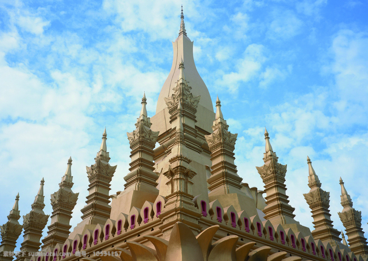 泰国佛寺 泰国皇宫 尖塔 蓝天白云 国外旅游 旅游摄影