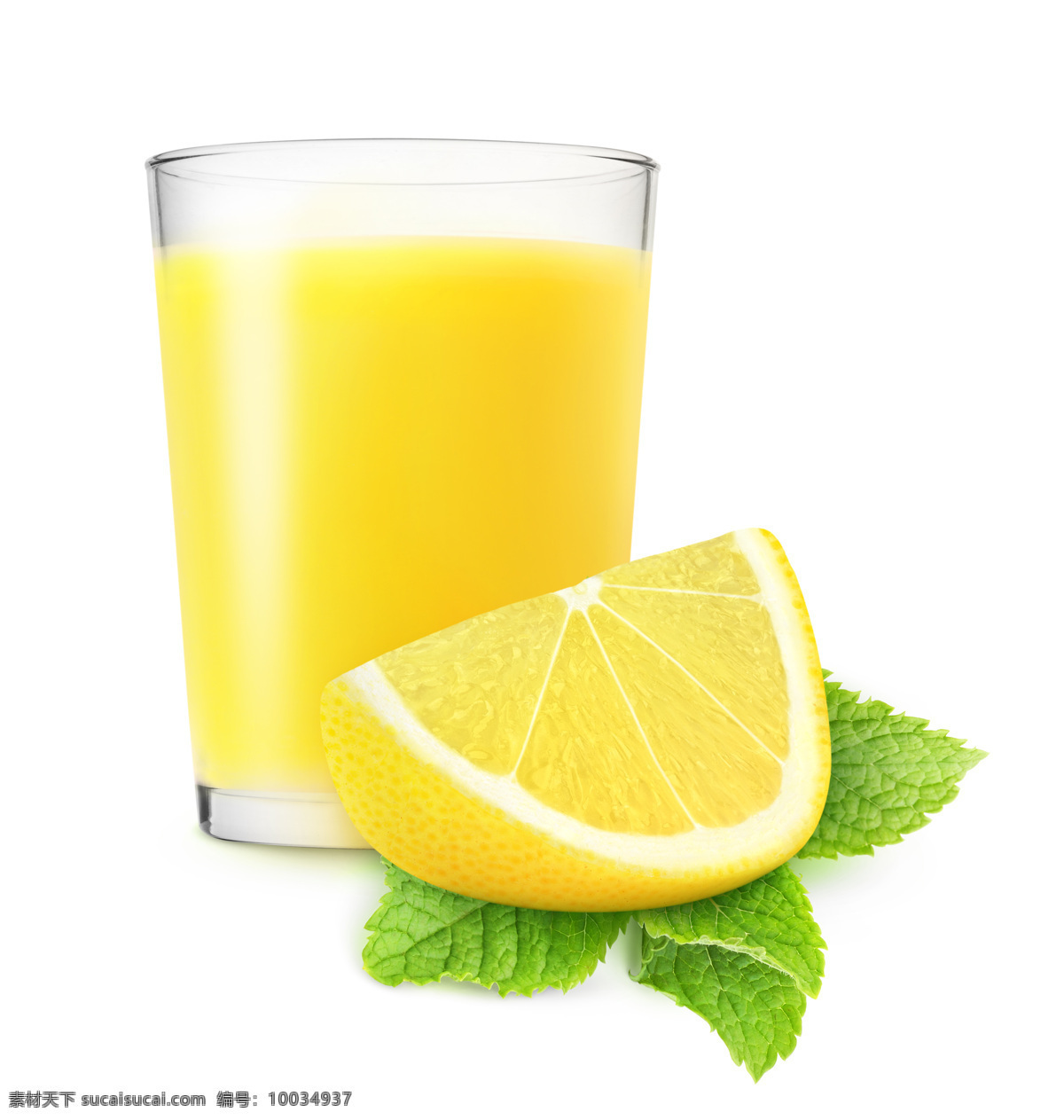 黄色柠檬果汁 黄色 柠檬 果汁 柠檬汁 黄色果汁 饮料 液体 玻璃杯 杯子 绿叶 饮料酒水 餐饮美食