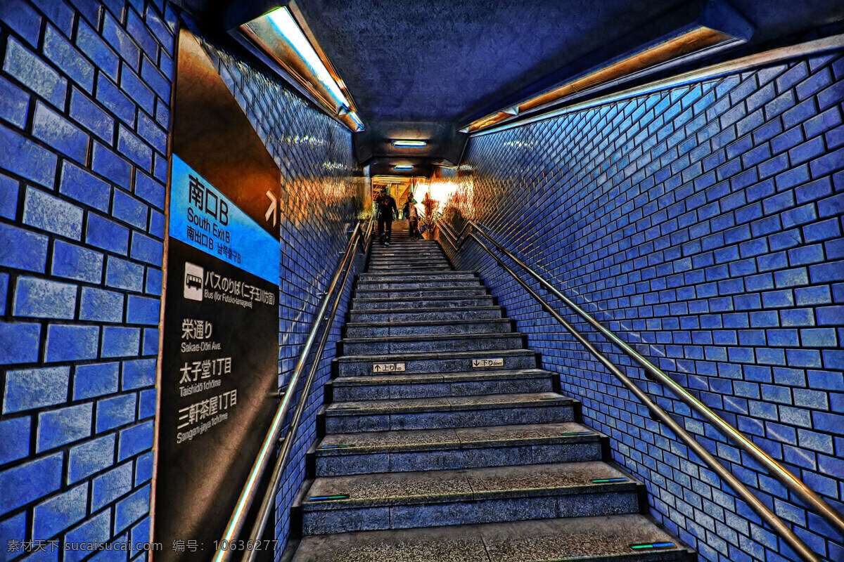 香港地铁站 香港 地铁 出口 楼梯 人物 仰视 通道 指示牌 扶梯 油画风格 国外旅游 摄影图库 旅游摄影