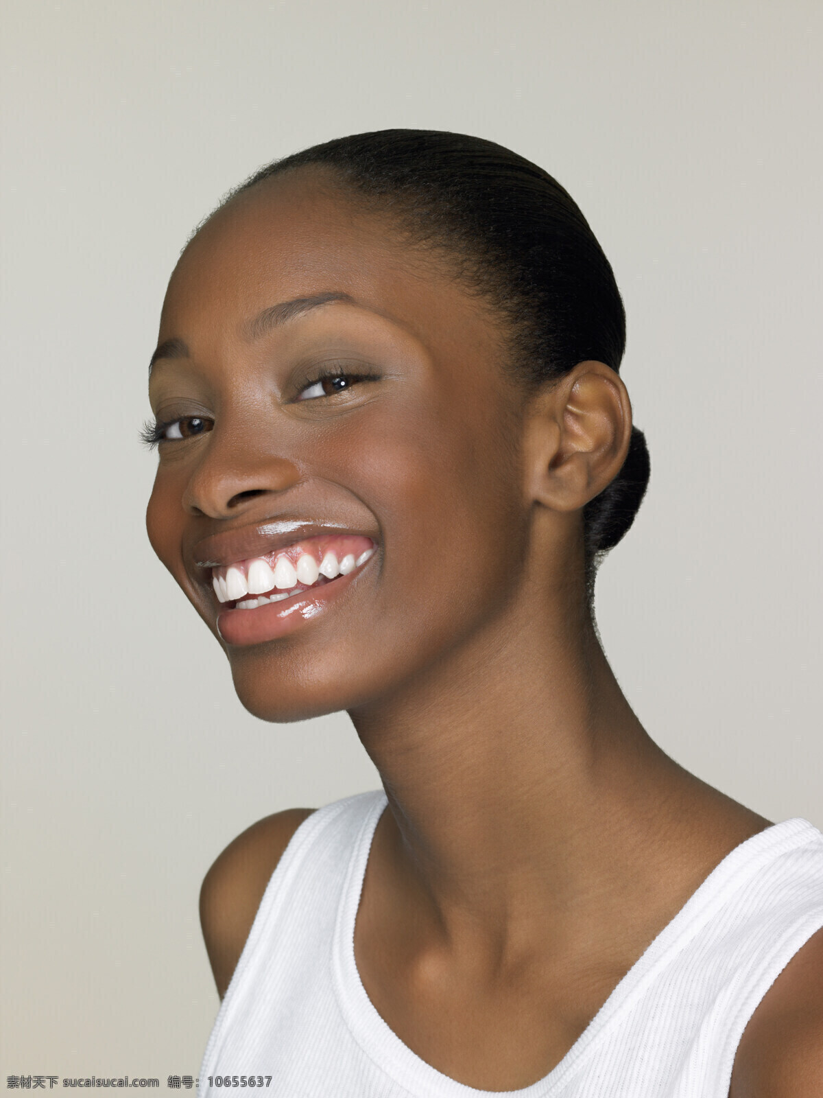开心 笑容 黑人 女性 时尚青年 女人 性感美女 模特 黑人女性 开心笑容 美女图片 人物图片