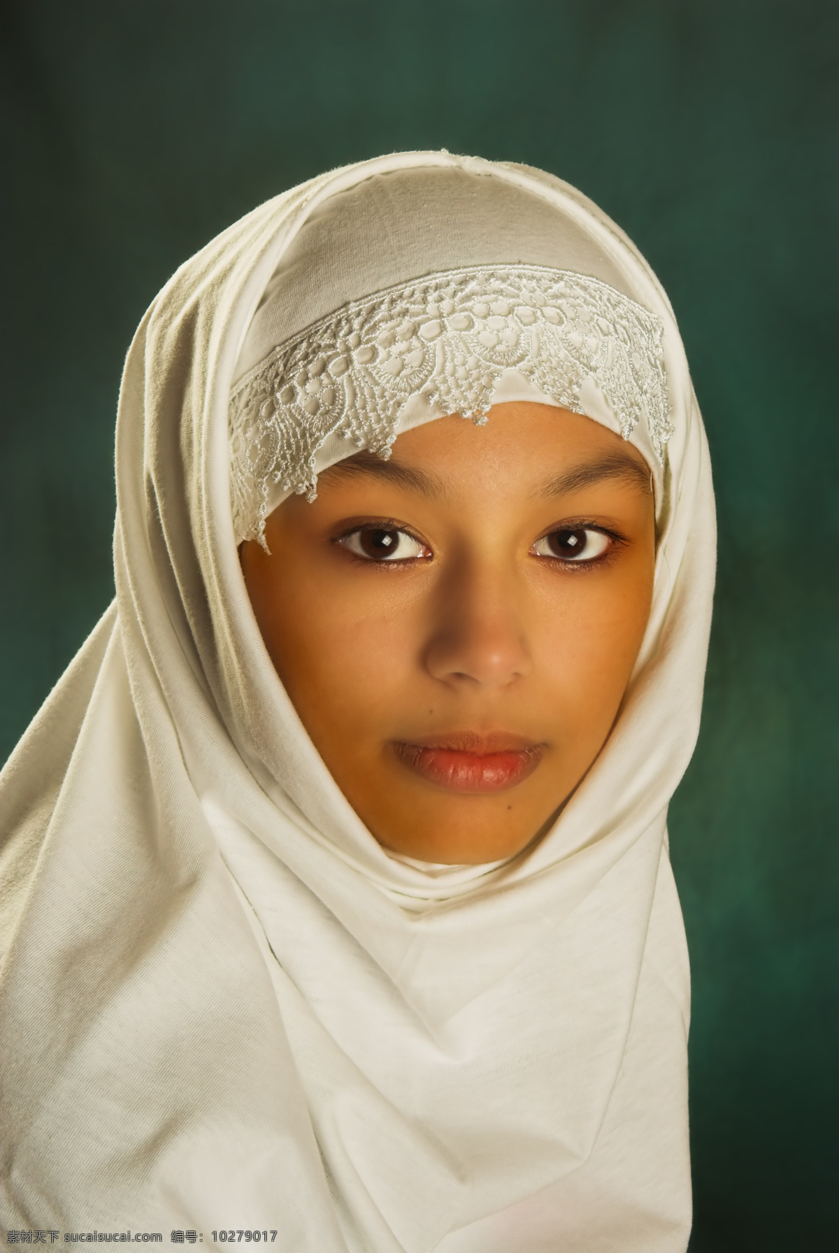 戴 白色 头巾 外国 女人 白色头巾 围巾 美女 眼睛 外国人物 人体器官图 人物图片
