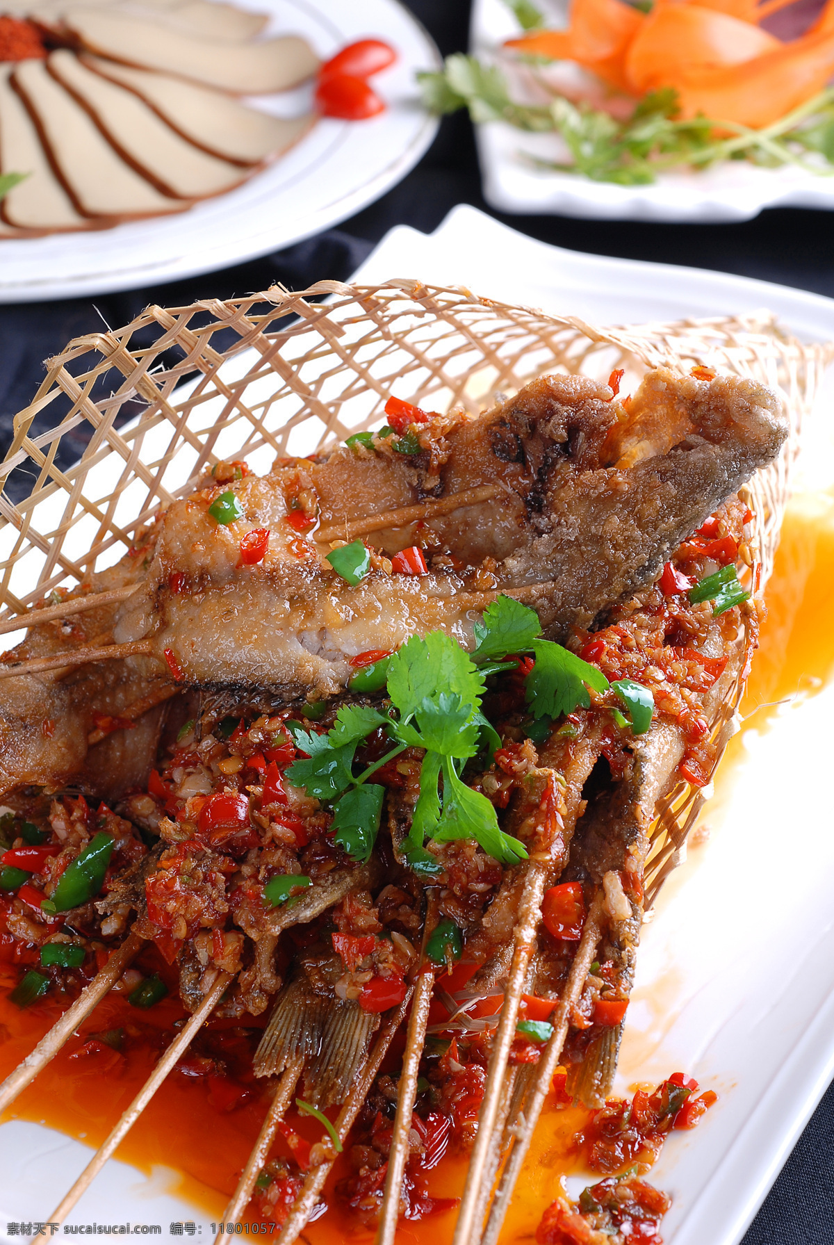 串烤鲫鱼 餐厅美食 菜谱 传统美食 餐饮美食