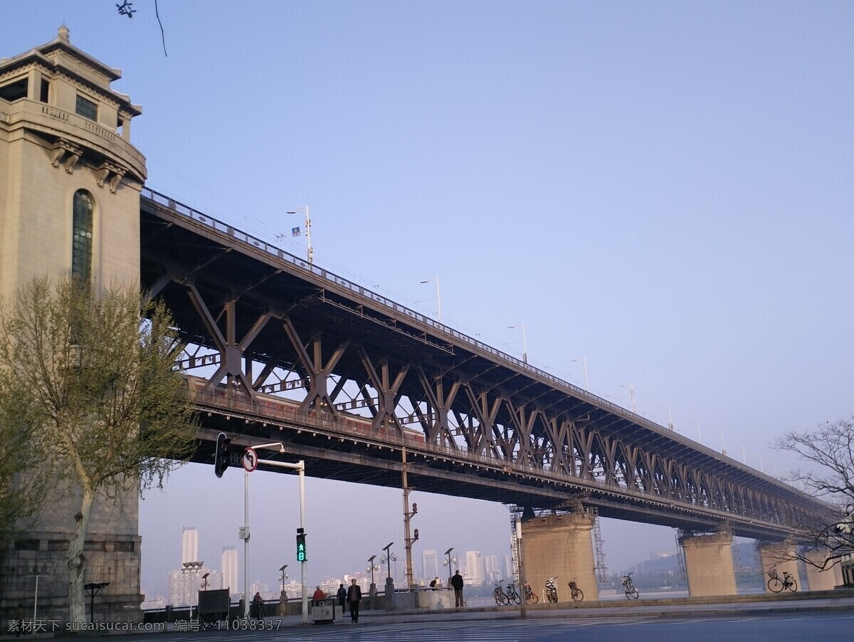 武汉长江大桥 武汉 地标建筑 长江大桥 建筑 风貌 建筑园林 建筑摄影 黑色