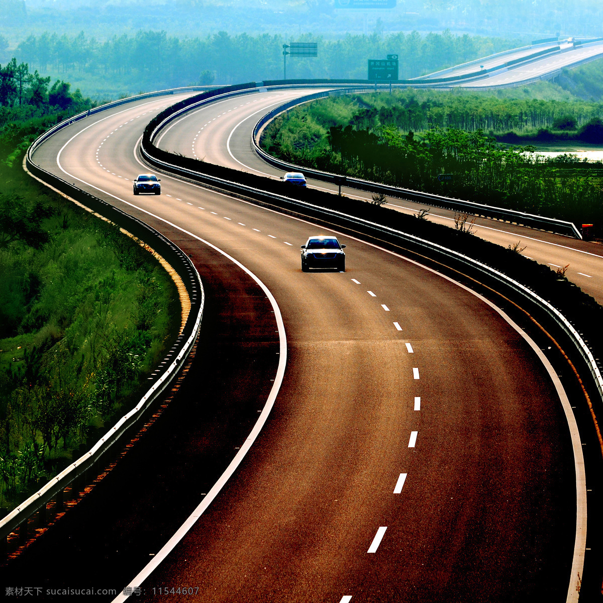 马路风景 蓝天 风景 白云 马路 美景 秀丽风景 自然景观 风景名胜 摄影图库 人文景观 旅游摄影