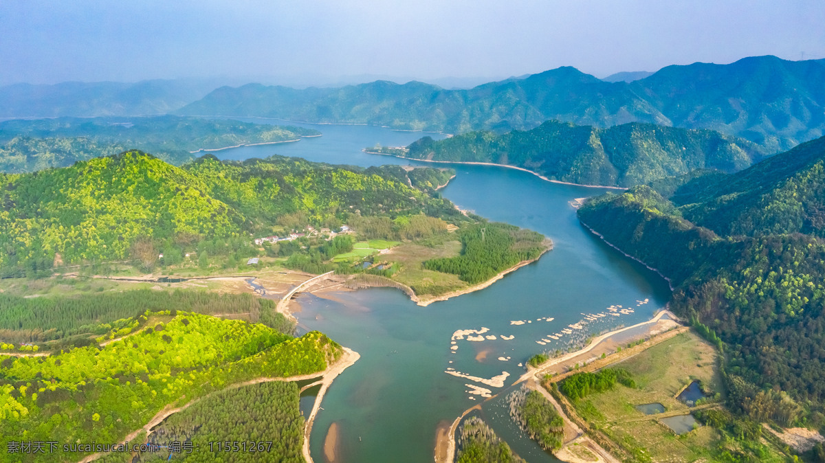 航拍 安徽 旅行 自然风光 安徽旅行 景点 山水 山水风景 山 天空 风景 湖面 清新桌面背景 绿色背景 旅游背景 山水树林 明信片风景 蓝天白云 青山绿水 绿色桌面背景 高清风景图片 桌面壁纸 自然景观 自然风景 山水画图片 河流 风景图片 唯美图片 风景画 风景壁纸 山水背景素材 大自然 草原 草地