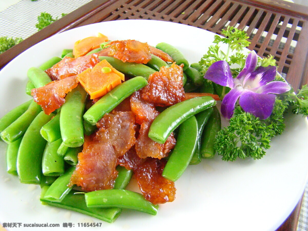 腊肉烧豆角 美食 腊肉 四季豆 传统美食 餐饮美食