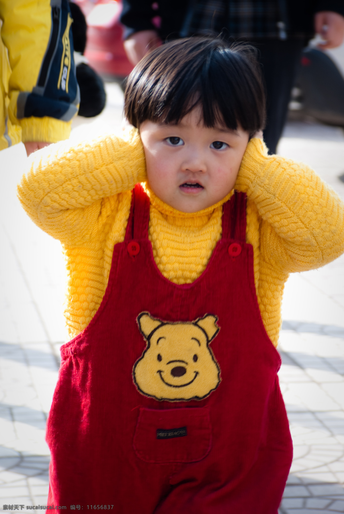 儿童 女孩 可爱 小孩子 捂耳朵 害怕 做主 儿童幼儿 人物图库