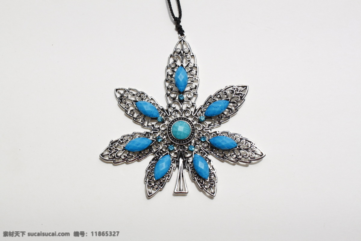 民族风饰品 小饰品 手工打造 民族风 波西米亚 唯美 小物品 吊坠 项链 松石 苗银 藏银 生活素材 生活百科