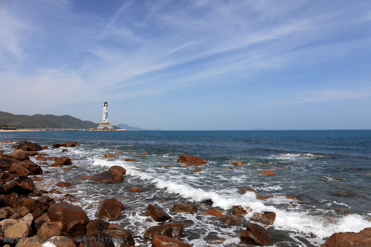 南山海上观音 三亚 南山 文化旅游区 景区 景点 南山寺 南山观音 海上观音 大海 雕像 石像 远景 礁岩 礁石 旅游摄影 国内旅游