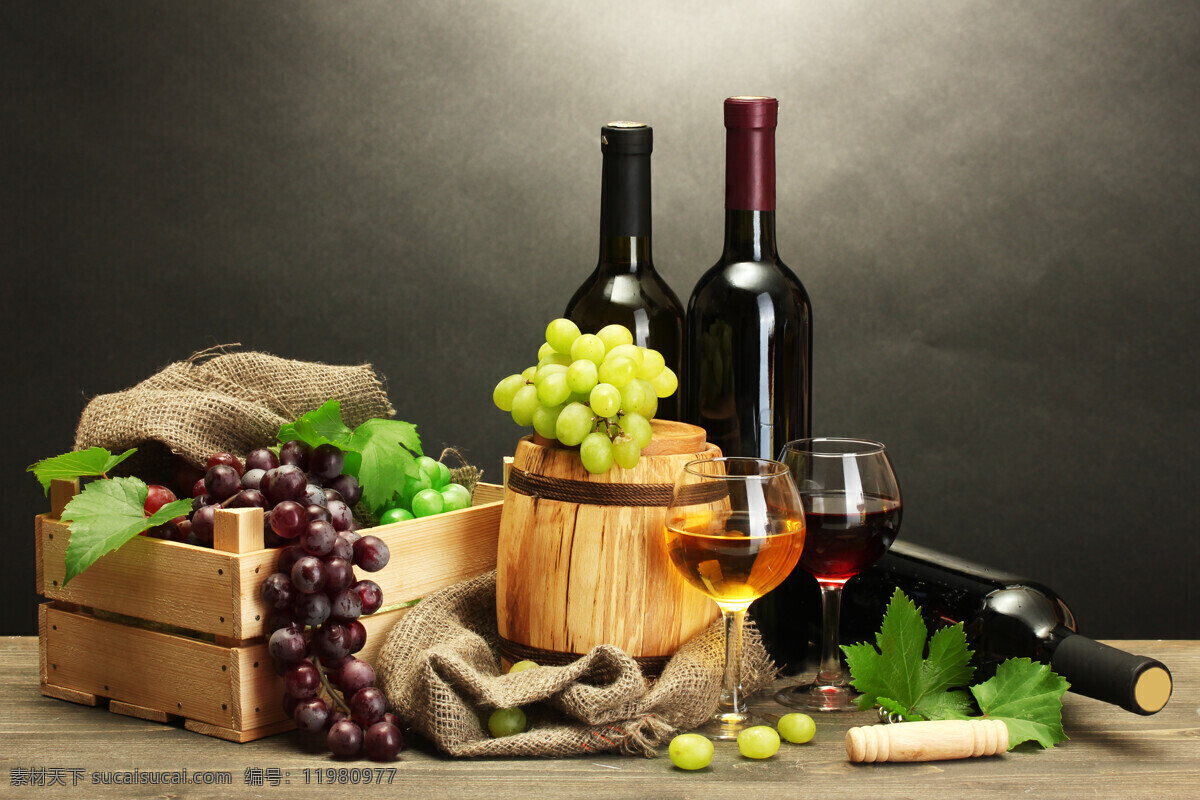 葡萄酒 素材图片 木桶 葡萄 葡萄素材 葡萄摄影 红酒 红酒素材 酒瓶 酒瓶摄影 饮料 酒类图片 餐饮美食