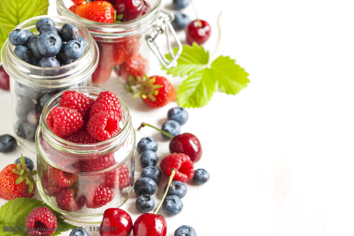 玻璃瓶 里 树莓 蓝莓 水果 果蔬 美味水果 新鲜水果 水果蔬菜 餐饮美食 水果图片