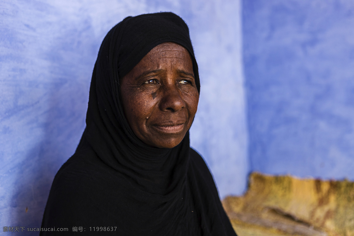 阿拉伯 老年 妇女 老人 女性 阿拉伯女人 女教徒 信徒 伊斯兰教 教徒 宗教信仰 生活人物 人物图片
