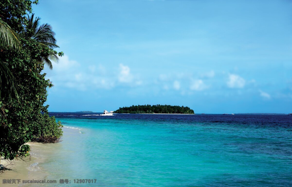 大海 海南 海水 海滩 三亚 夏天 椰林 三亚海滩 南天 自然美景 自然风景 自然景观 psd源文件