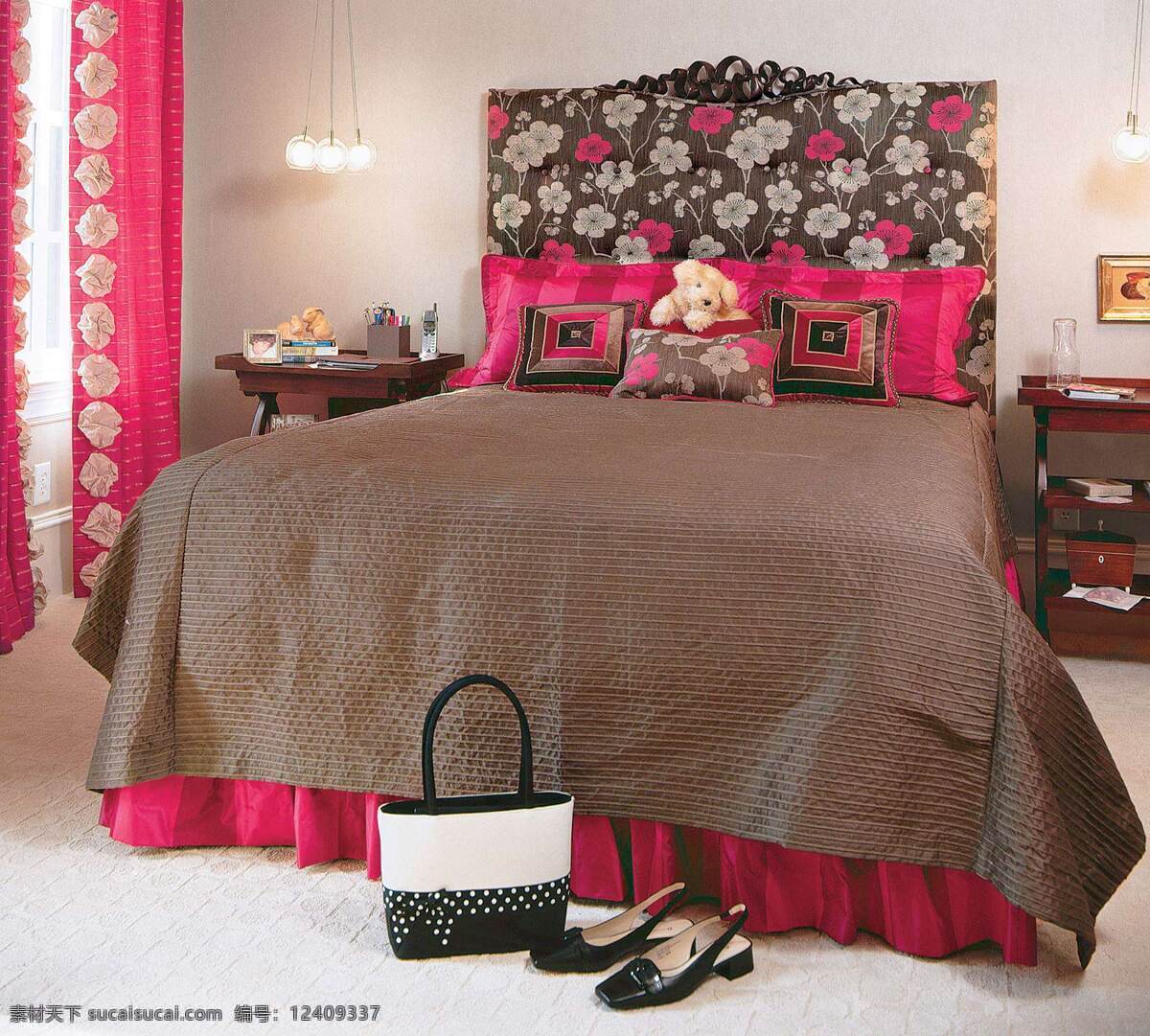 现代 风 卧室 装修 效果图 红色窗帘 红色床头柜 红色调 室内设计 现代风