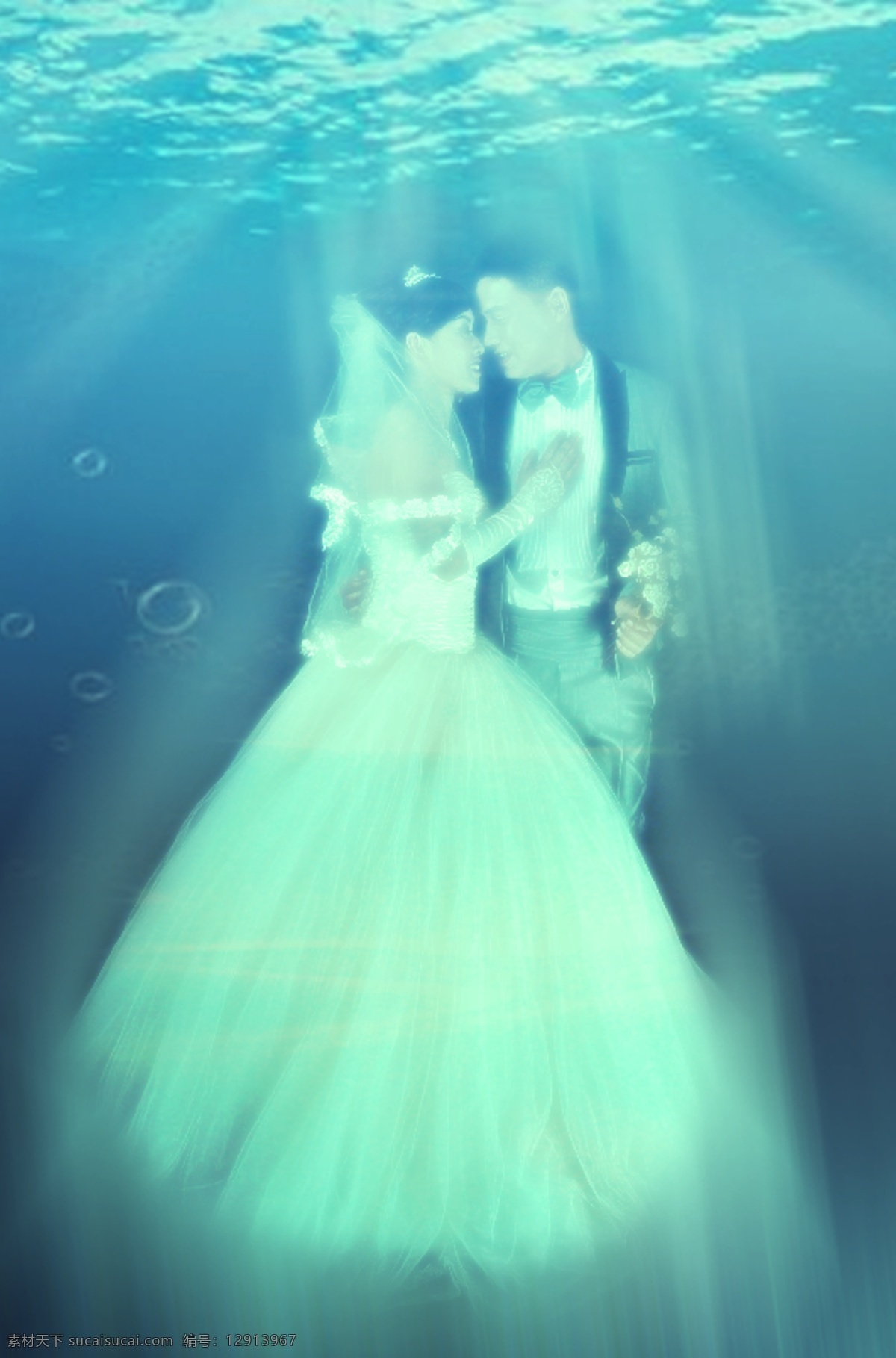 水下结婚照 水下 婚纱照 光线 水面 青色 天蓝色