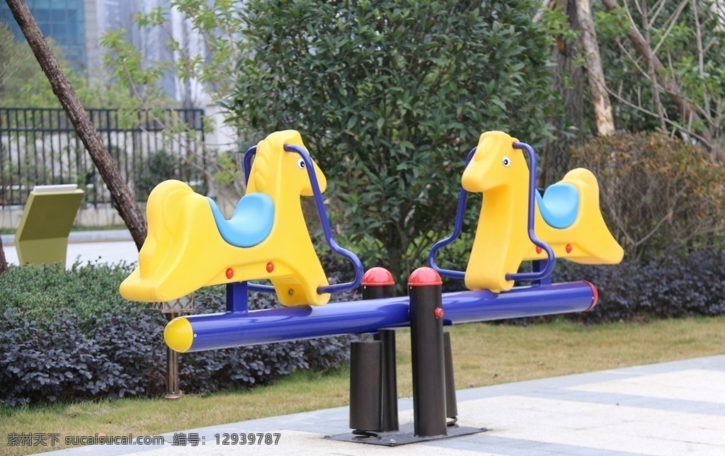 跷跷板图片 儿童游乐 跷跷板 游乐设施 木马 儿童乐园 生活百科 娱乐休闲