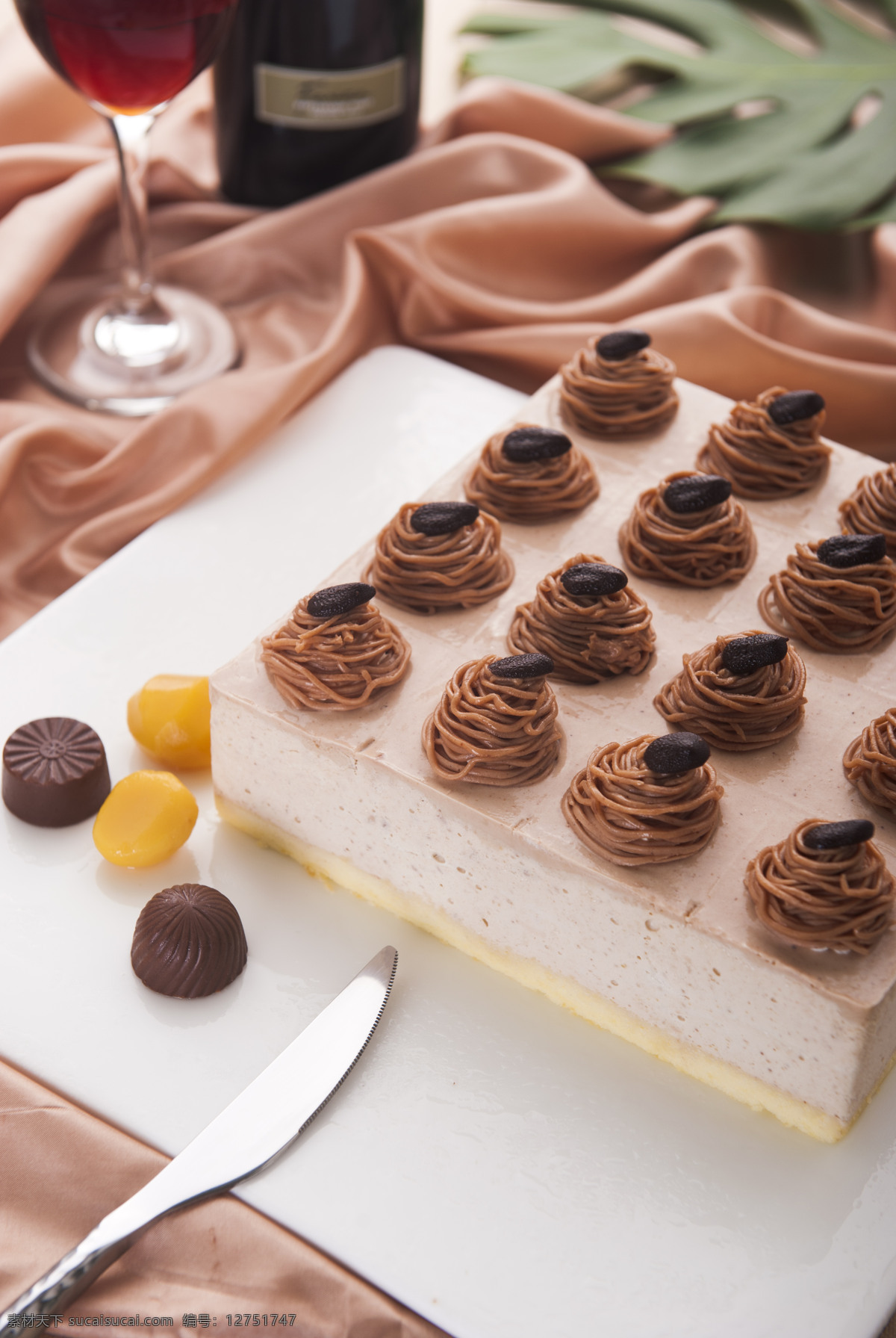 奥地栗蛋糕 栗蓉 巧克力 方形蛋糕 榛果蛋糕 餐饮美食 西餐美食