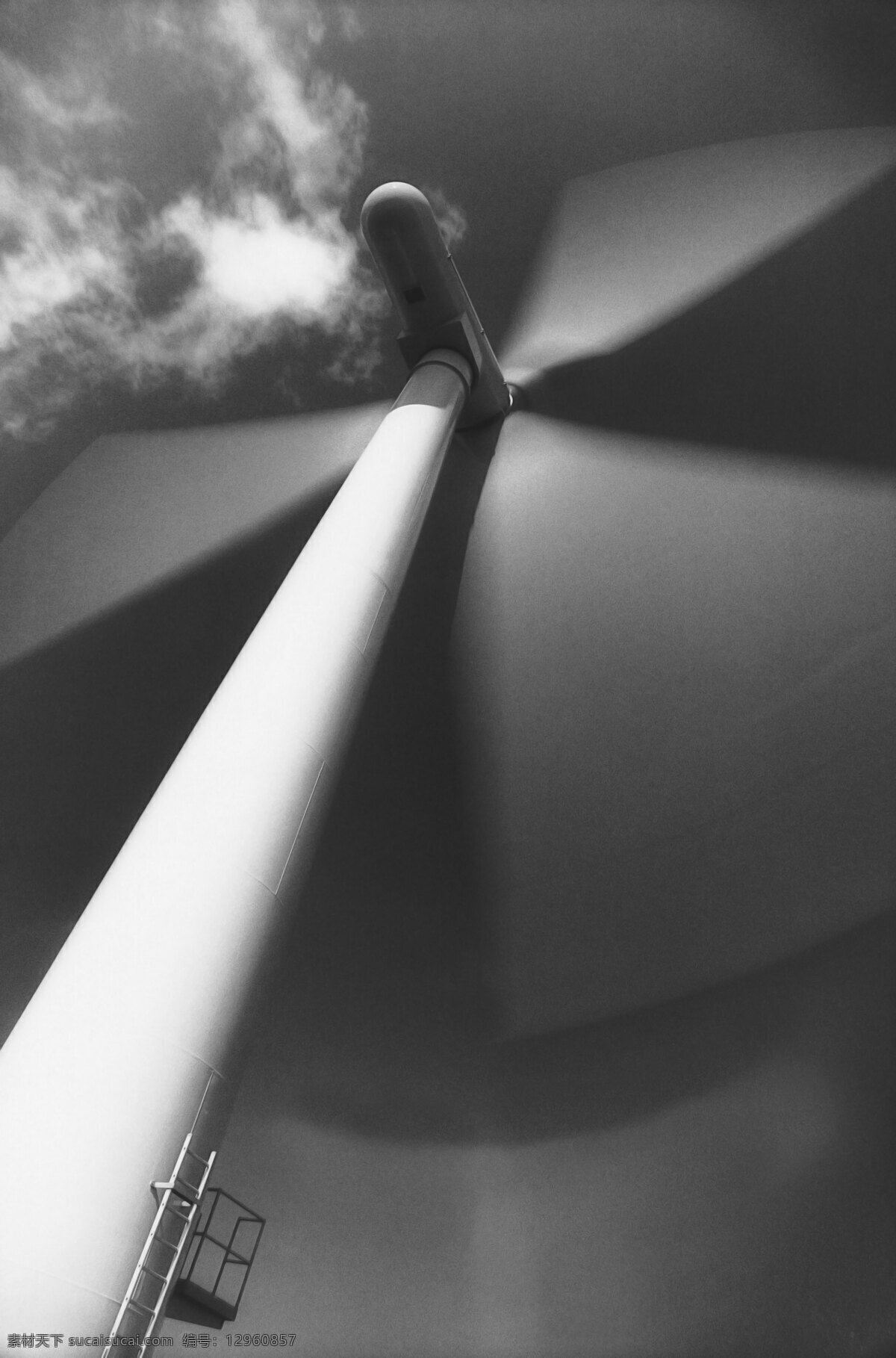 低碳 电机 电力 风电 风力发电 风能 工业生产 节能 风力 发电 能源 资源 清洁能源 家庭用电 电能 天空 设备 旋转 转动 现代科技 海报 环保公益海报