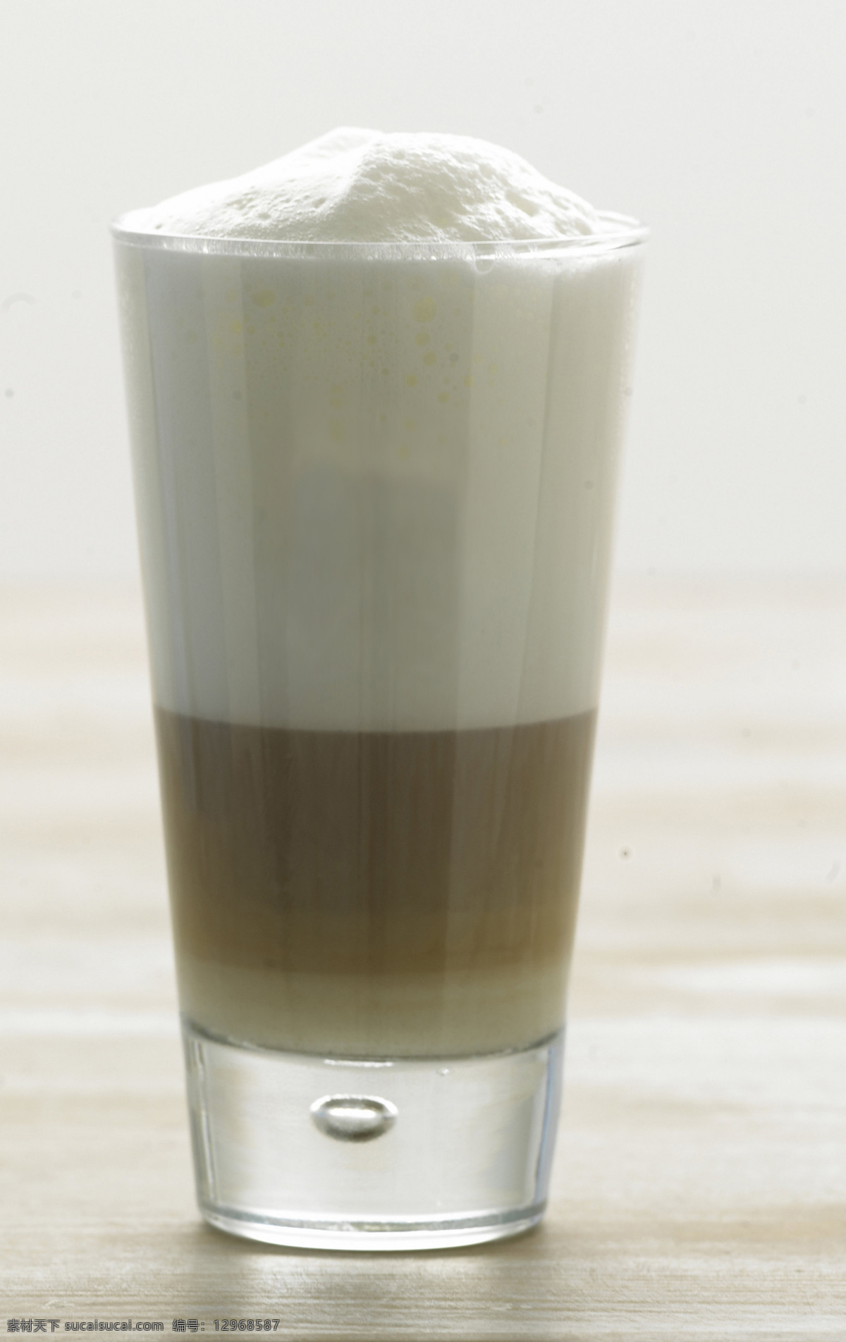 一杯 香 浓 咖啡 咖啡杯 杯子 温馨 饮料 奶茶 浓郁 香浓 休闲 品味 享受生活 高档 特写 摄影图 高清图片 咖啡图片 餐饮美食