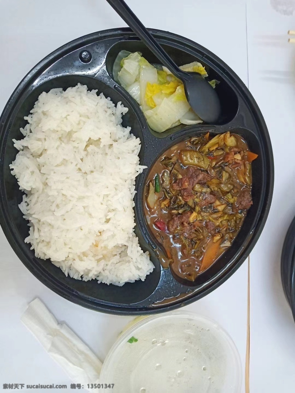 盒饭图片 工作餐 盒饭 牛肉酸菜 酸菜炒牛肉 一荤一素 餐饮美食 传统美食