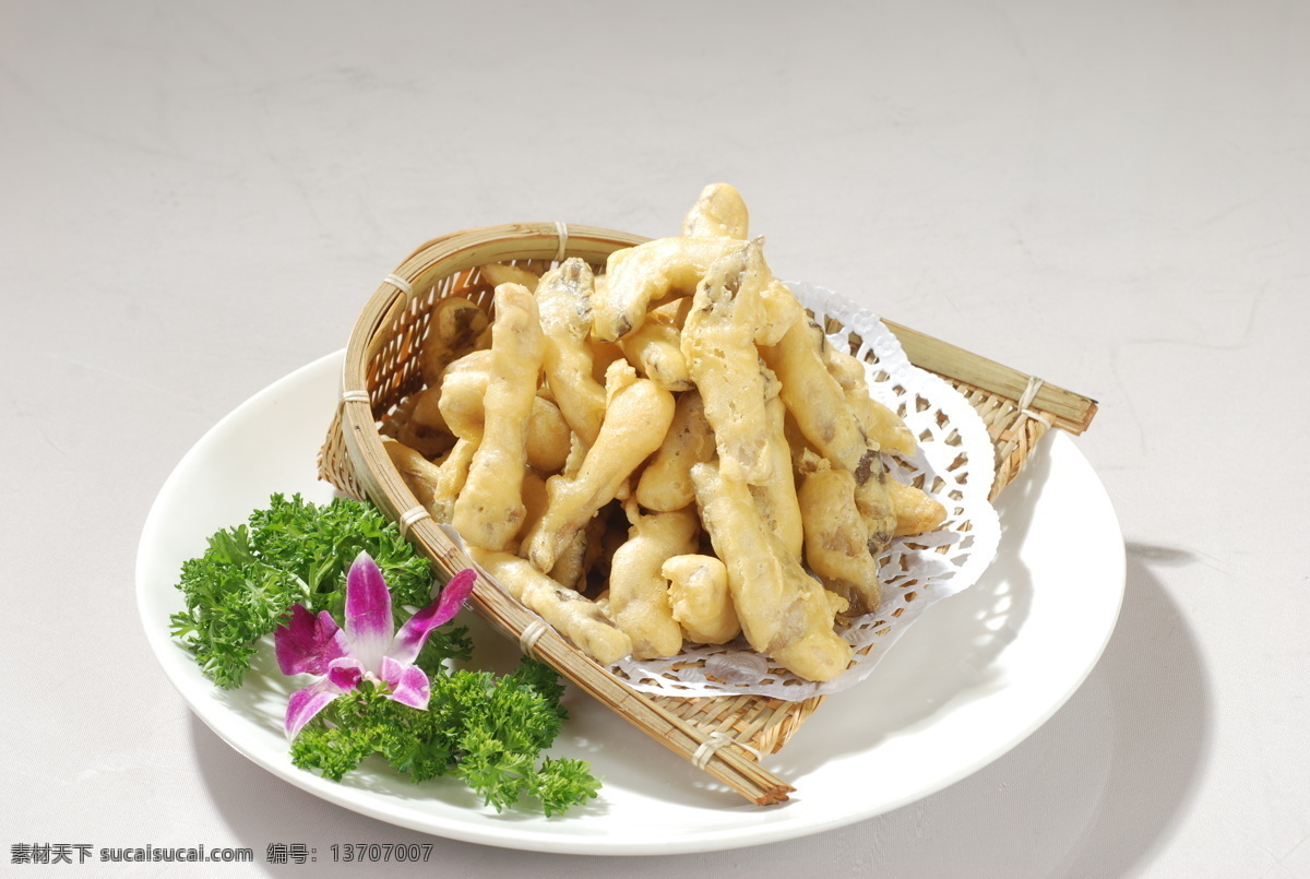 风味干炸鲜蘑 风味 干炸 鲜蘑 干炸鲜蘑 热菜 传统美食 餐饮美食