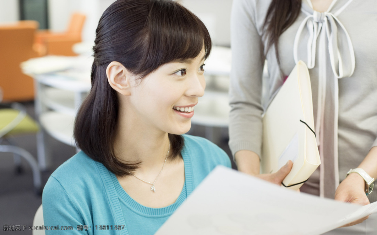 白领 办公 办公室 大学生 公司 广告 户外 美女 白领办公写实 写实 生活写实 生活 上课 提交文件 文件 人物图库 女性女人 摄影图库 女性 生活写真 写真 职业 休闲 家居装饰素材 室内设计
