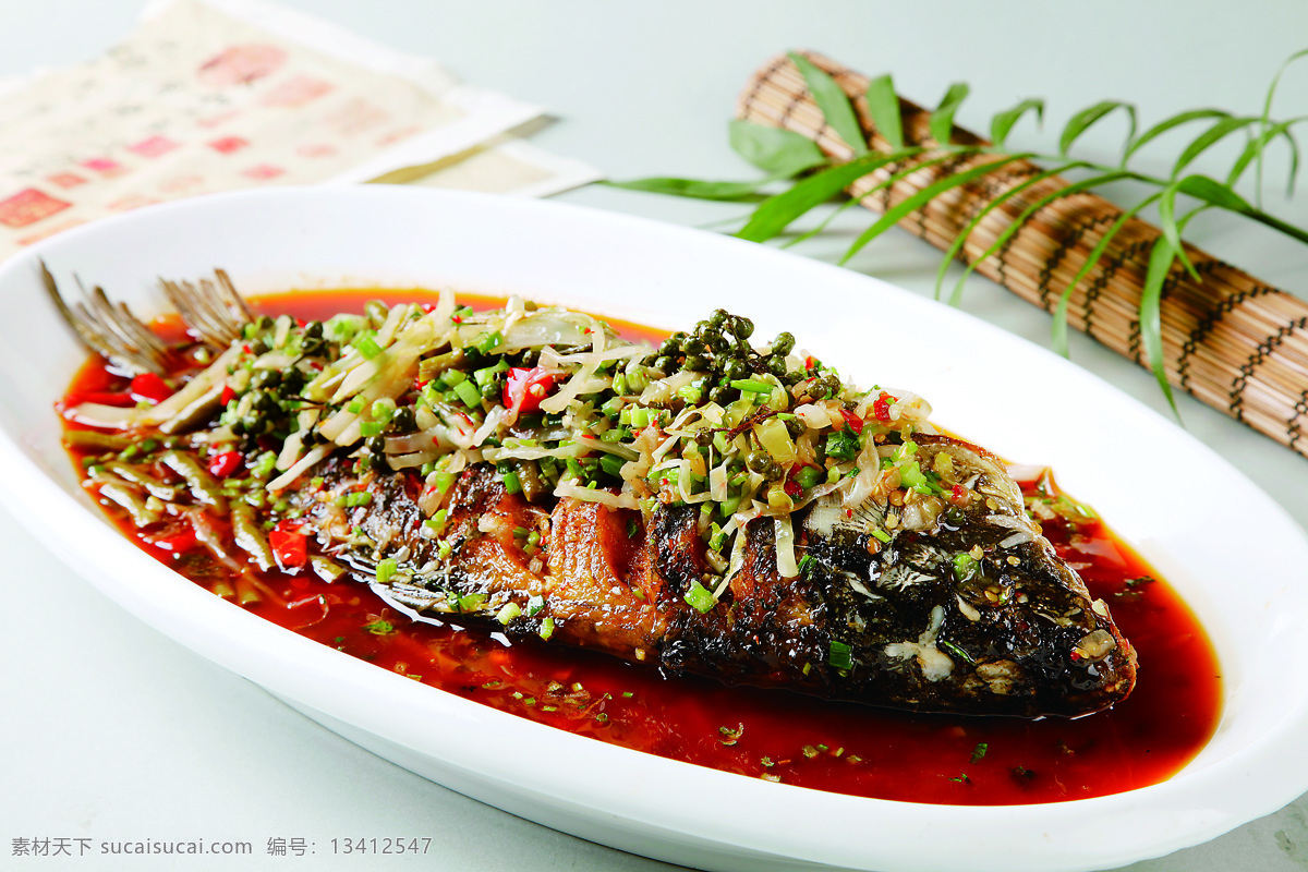 农家风味鲤鱼 红烧大鲤鱼 红烧鲤鱼 红烧黄河鲤鱼 黄河大鲤鱼 红烧鱼 家常菜 川菜 菜品 菜谱摄影 美食 中餐 美味 传统美食 高清菜谱用图 餐饮美食