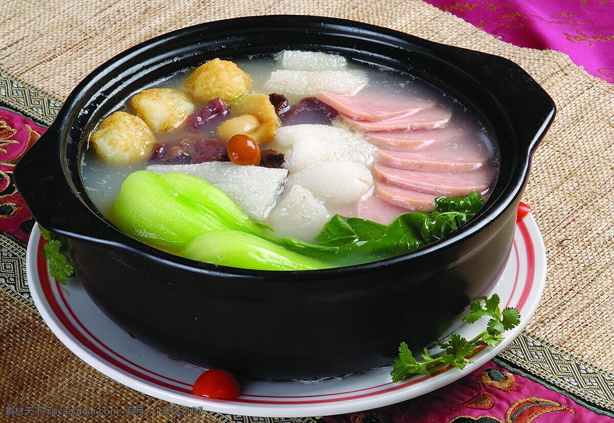 山 菌 砂锅 米线 山菌砂锅米线 美味 菜肴 中华美食 餐饮美食 食物