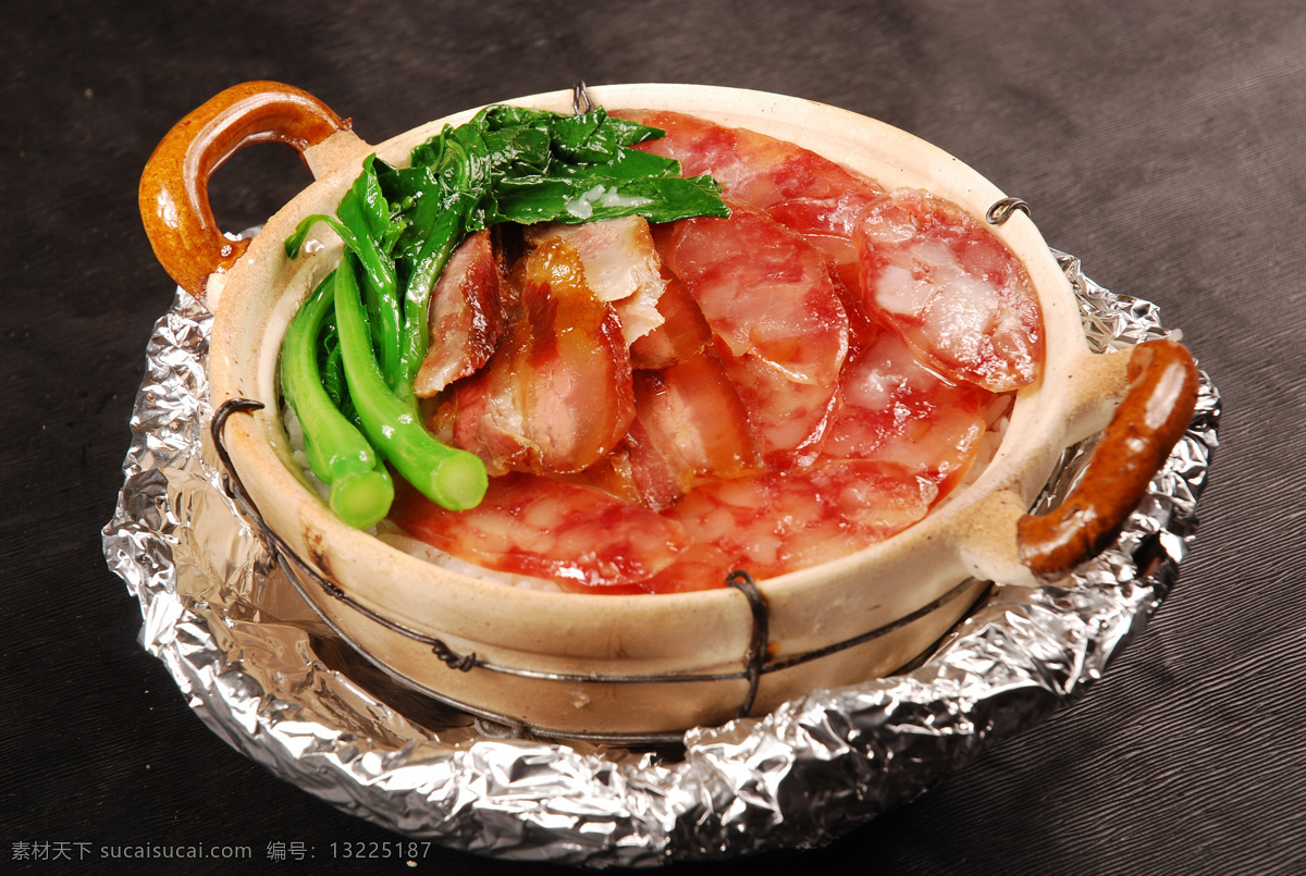 腊味煲仔饭小 美食 传统美食 餐饮美食 高清菜谱用图