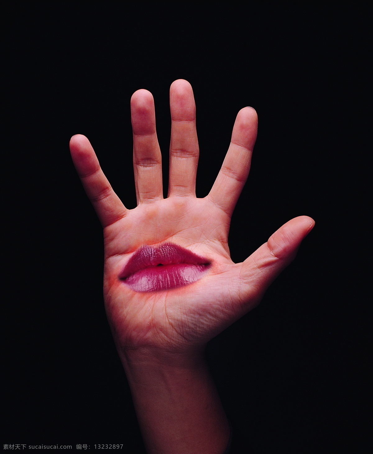 创意 唇 人物 手掌 嘴唇 掌中 设计素材 模板下载 创意掌中嘴唇 psd源文件