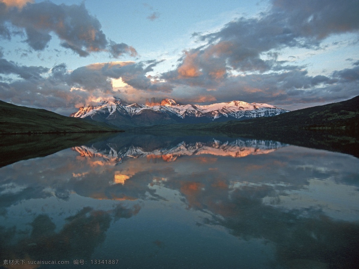 乌云雪山湖泊 风景 风景背景 风景画 风景素材 风景图 河流 河流风景 湖 湖泊 湖景 夕阳风景 乌云 雪山 雪山风景 雪山图片 雪山草地 火山 景色 景色背景 景观 景物 景观设计 景点 自然 自然风景 自然景观 自然风光 自然景色 山水 山峰 山水风景 山水背景 山水风光 蓝天白云 蓝天草地 瀑布 瀑布风景 树木 花 花朵 花纹背景 花瓣 花草 湖水风景 湖面 湖畔 家居装饰素材 山水风景画