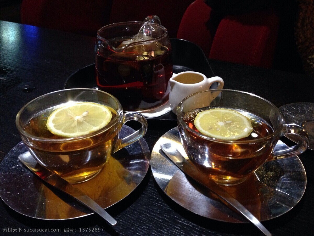 柠檬 红茶 玻璃杯 餐饮美食 茶杯 静物 浪漫 水吧 特写 柠檬红茶 饮料酒水 psd源文件 餐饮素材