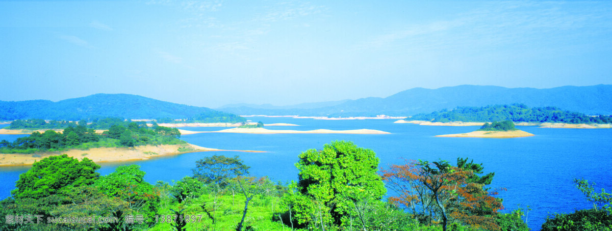 万绿湖 河源 旅游景点 湖面 小树 远山 湖水 河源旅游 国内旅游 旅游摄影