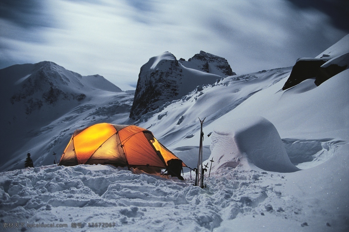 雪山露营 野外露营 帐篷雪山 户外露营 野外生存 野外露宿 野外生活 滑雪运动 体育运动 文化艺术