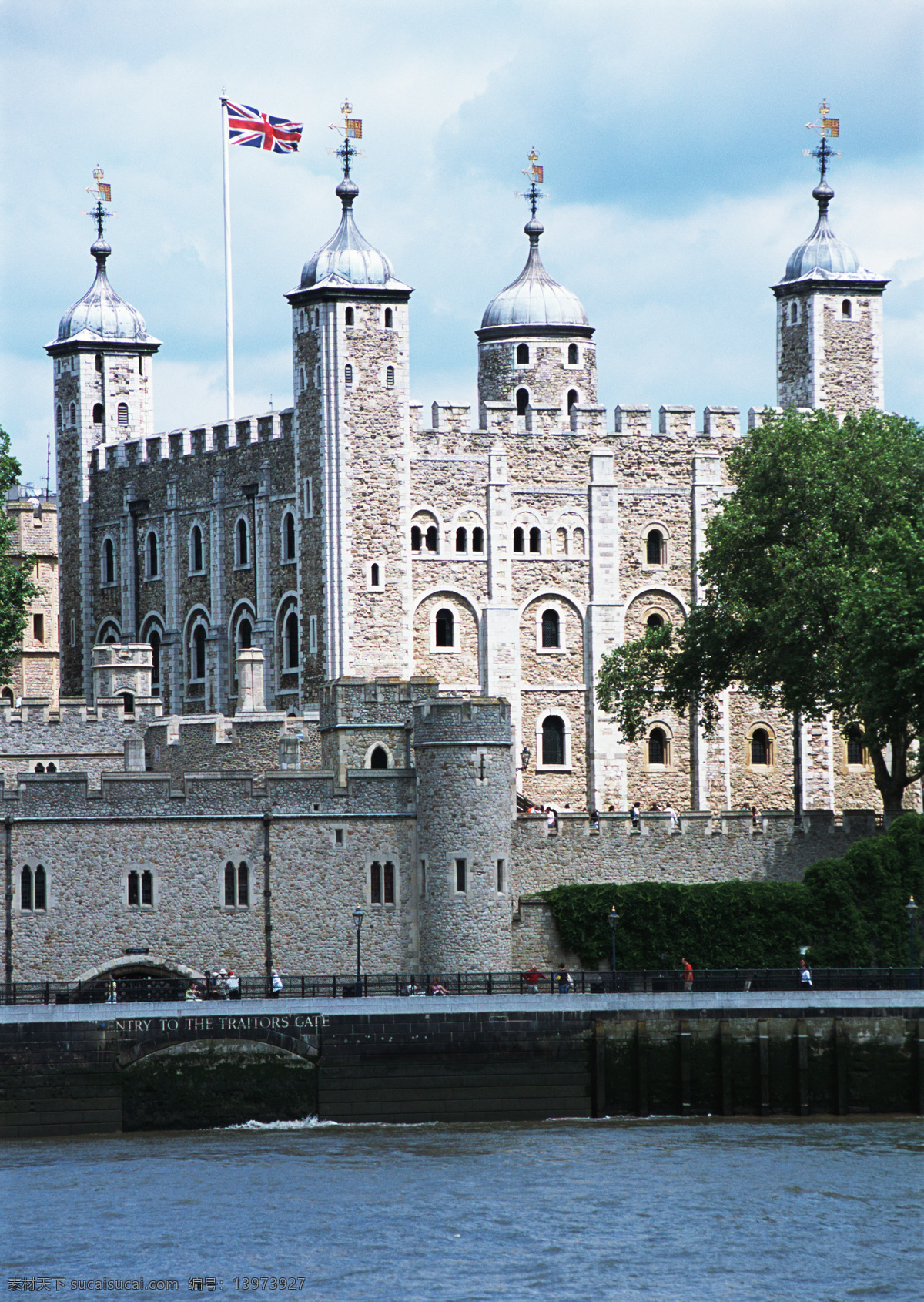 英国 要塞 城堡 国旗 河水 建筑摄影 建筑园林 欧洲建筑 英国要塞 psd源文件