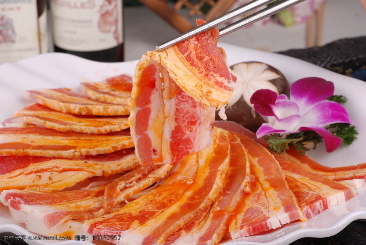 牛五花肉 牛肉 肉片 牛肉片 五花肉 五花肉片 美味 美食 餐具 健康 美味佳肴 传统美食 餐饮美食 高清 中餐美食