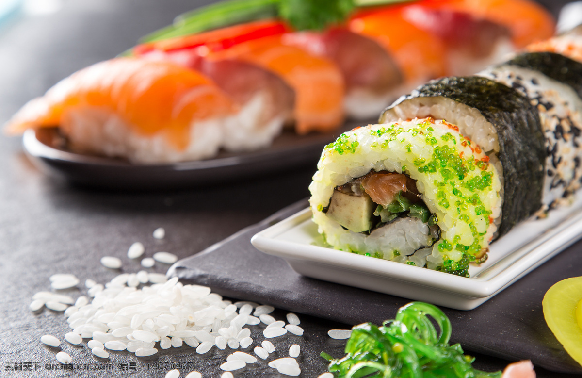 三文鱼寿司 三文鱼 寿司 精致 日本 美味 餐饮美食 西餐美食